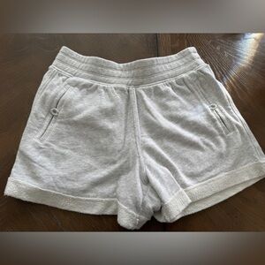 light grey aerie shorts
